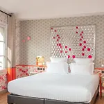Crayon Rouge - Louvre Palais Royal Hotel