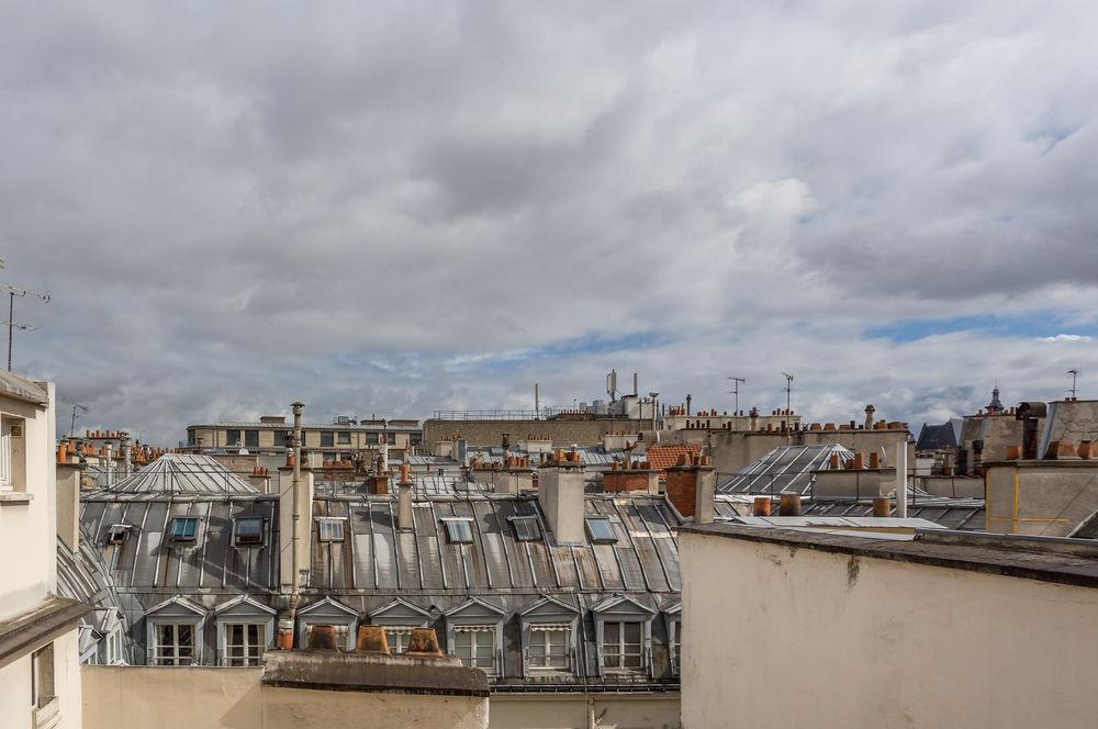 Crayon Rouge - Louvre Palais Royal Hotel