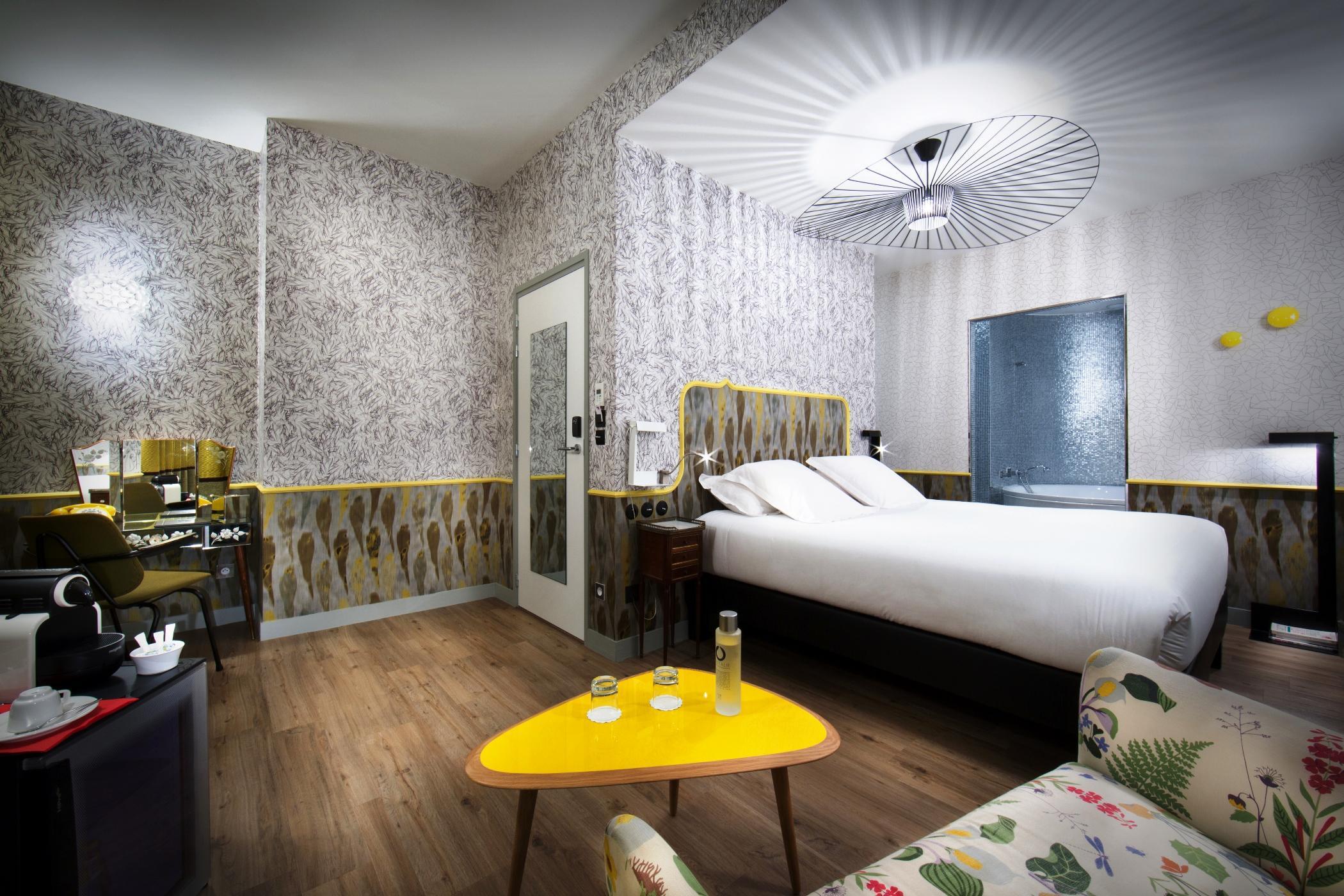 Crayon Rouge - Louvre Palais Royal