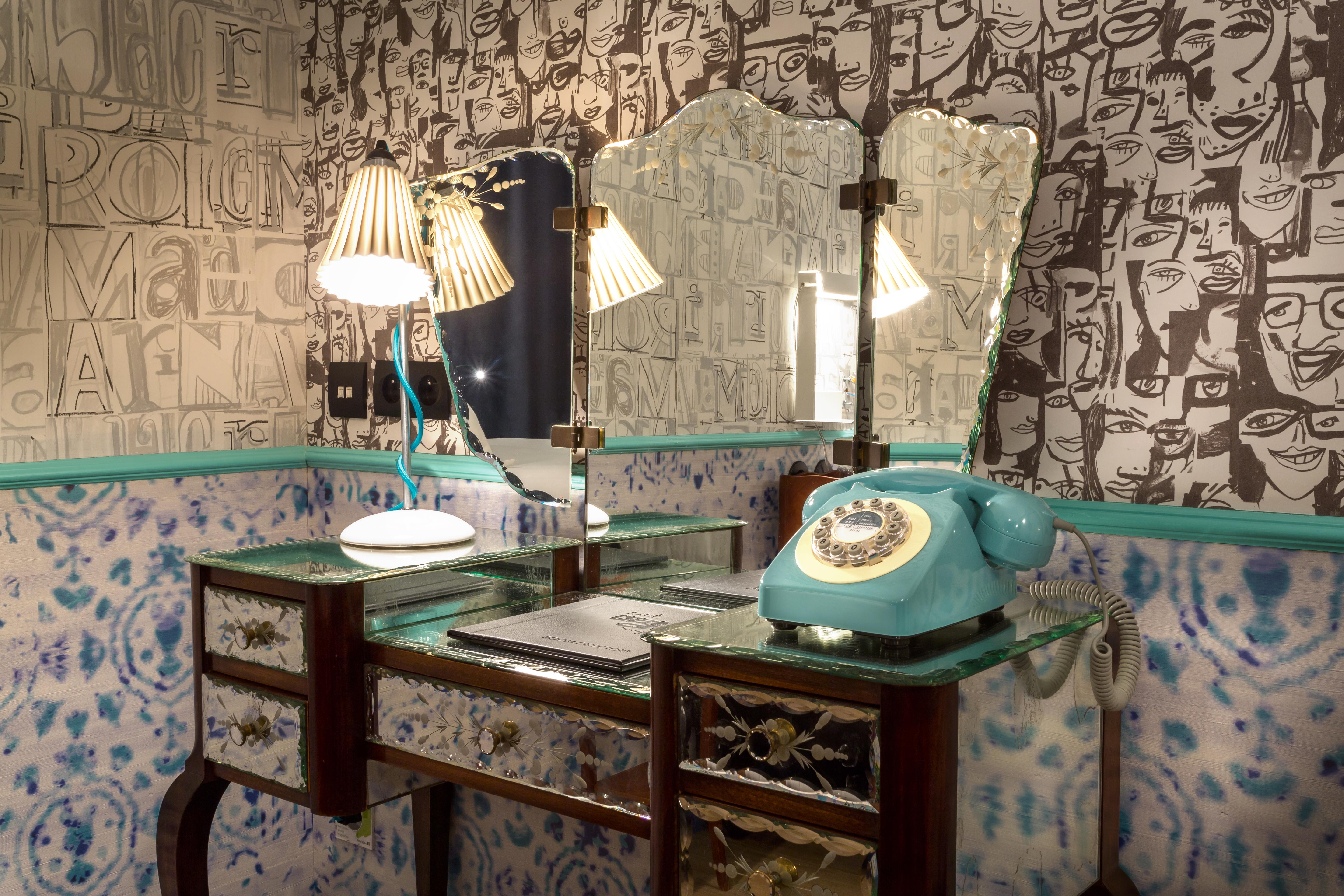 Crayon Rouge - Louvre Palais Royal Hotel 4*