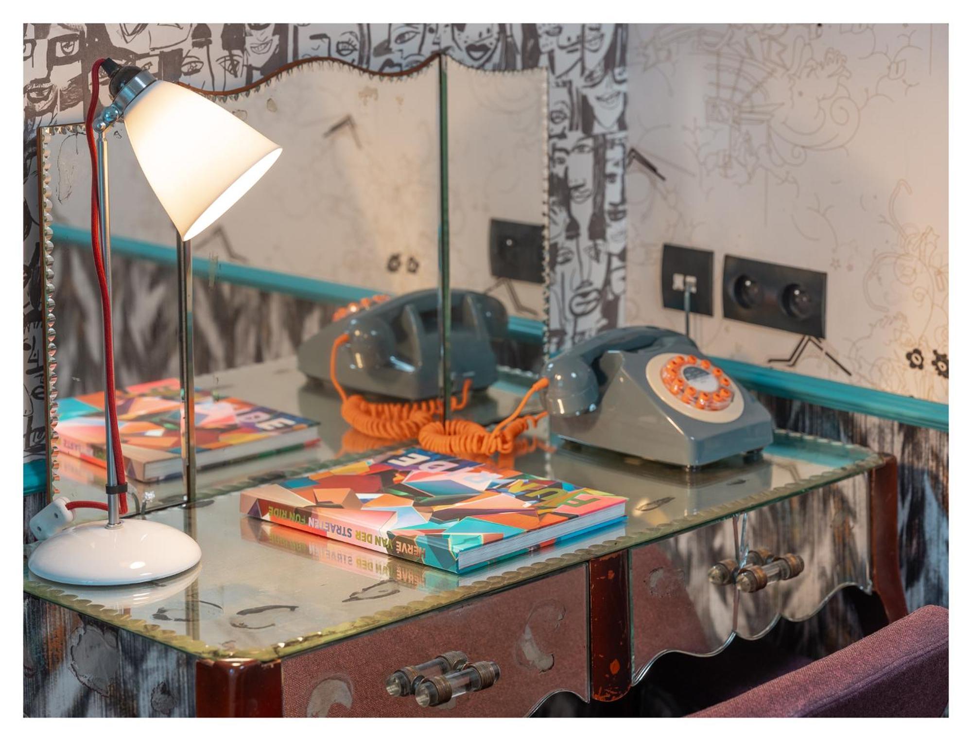 Crayon Rouge - Louvre Palais Royal Hotel Paris