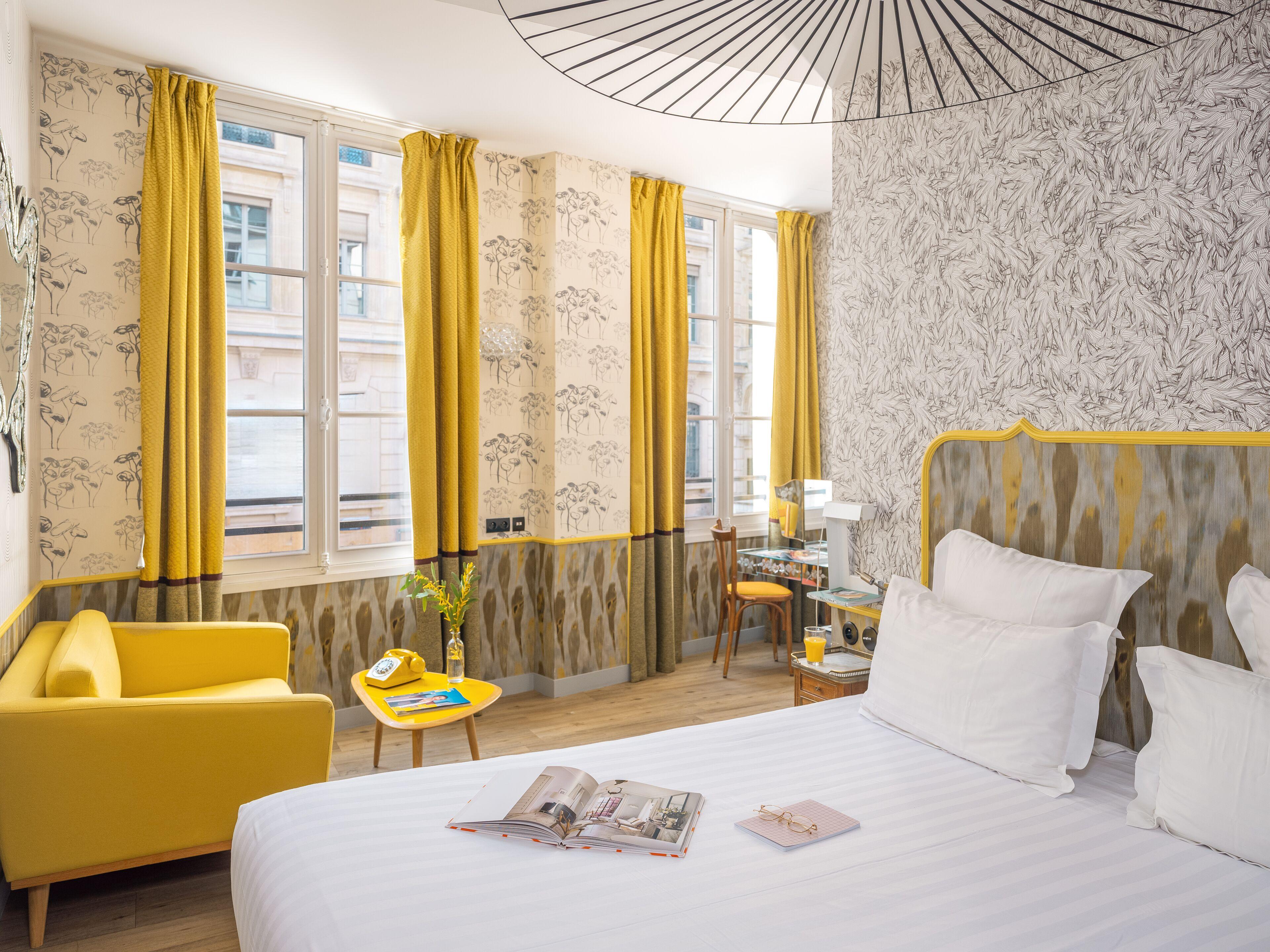 Crayon Rouge - Louvre Palais Royal 4*