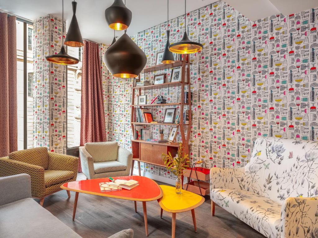 Hotel Crayon Rouge - Louvre Palais Royal 4*