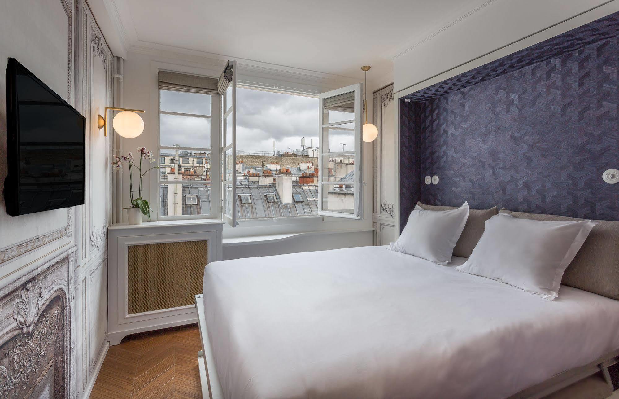 Crayon Rouge - Louvre Palais Royal 4*